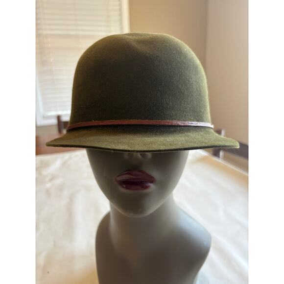 Royal Stag Custom Handmade Hat Green Velvet Leather Strap Red Interior